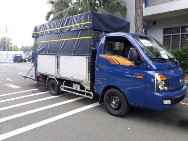 Xe Tải Bửng Nâng Hyundai New Porter H150 Thùng Bạt - 1,5 Tấn